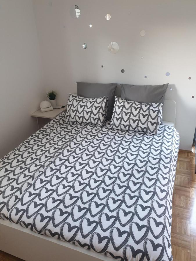 Apartment EMMA Ljubljana - FREE parking, AC, Wifi Bagian luar foto