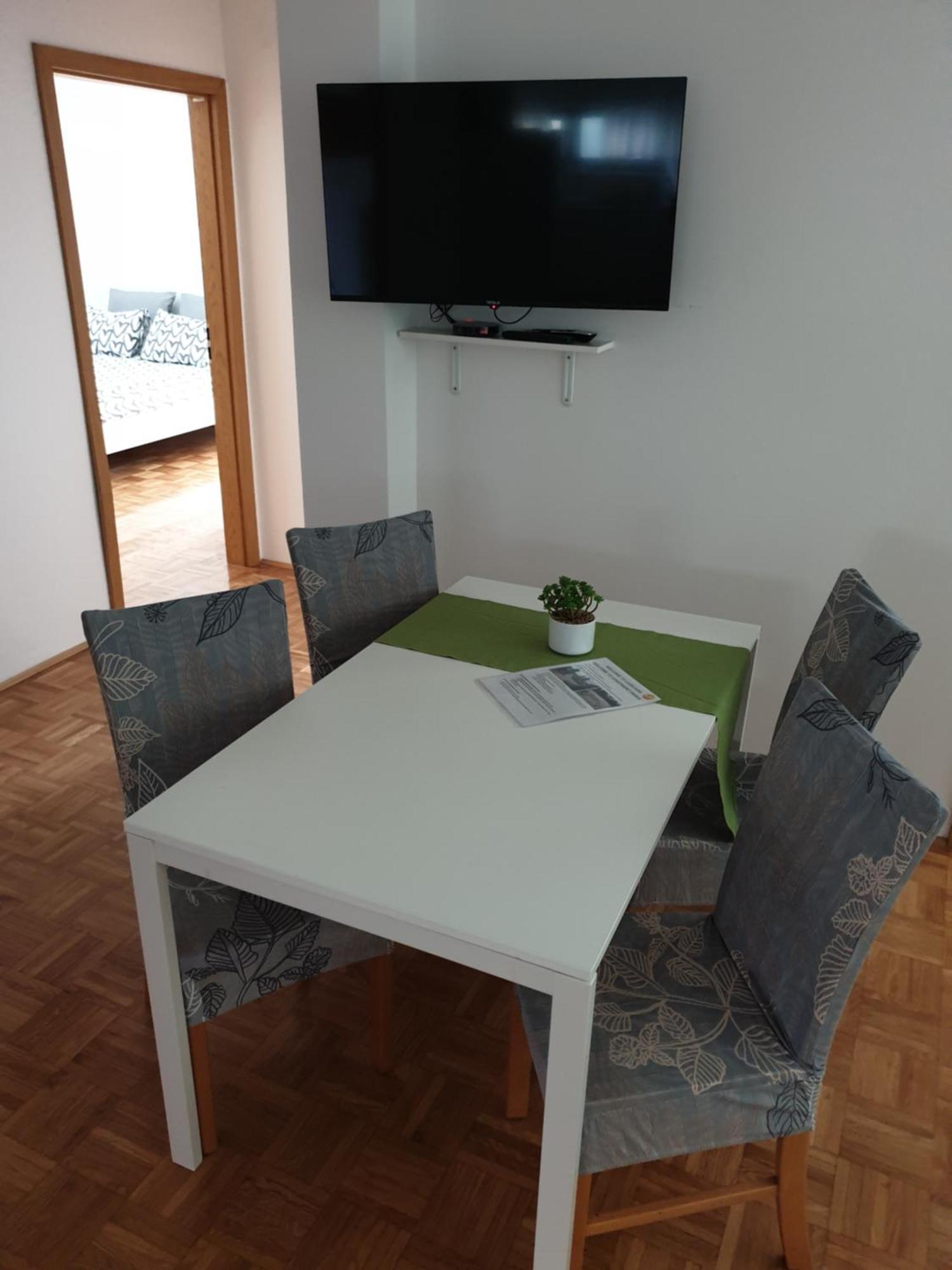 Apartment EMMA Ljubljana - FREE parking, AC, Wifi Ruang foto