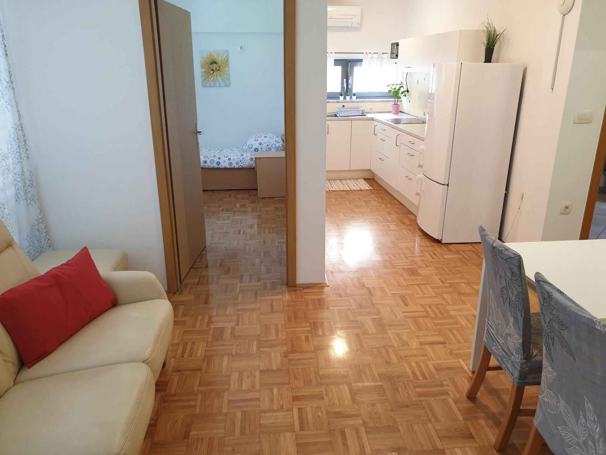 Apartment EMMA Ljubljana - FREE parking, AC, Wifi Ruang foto
